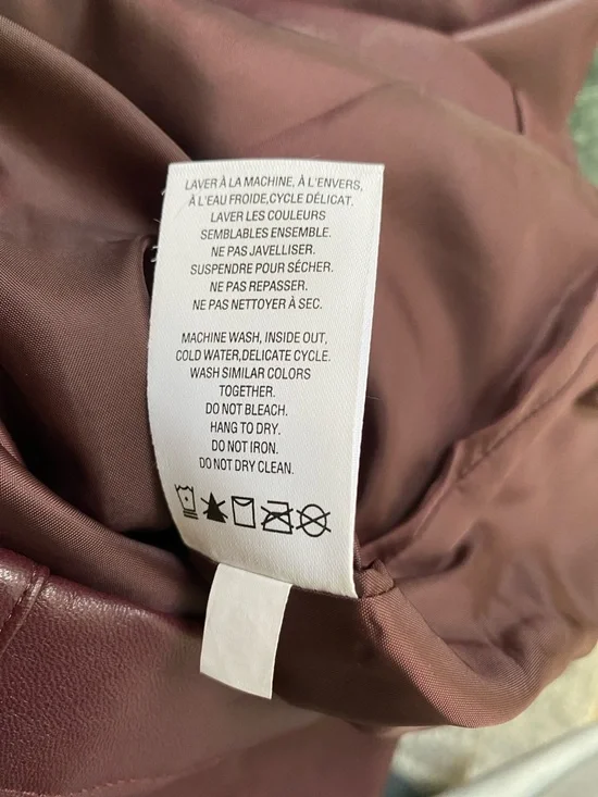 Reitmans Faux Leather Pencil Skirt - Plum - Picture 10 of 10